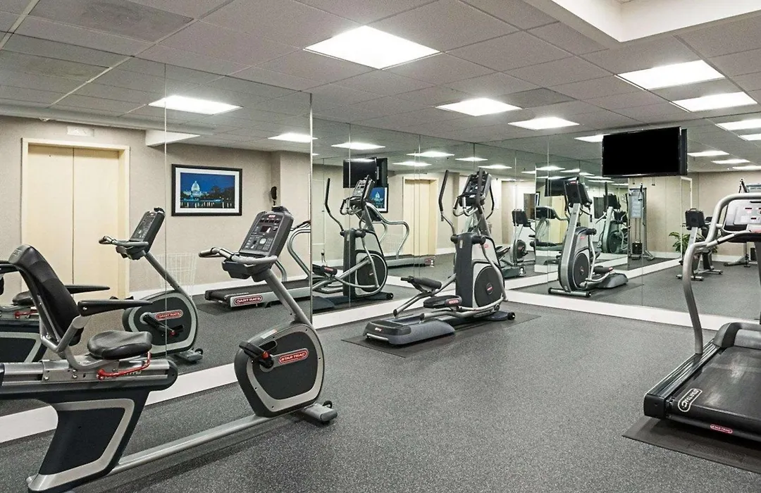 Comfort Inn Ballston-1